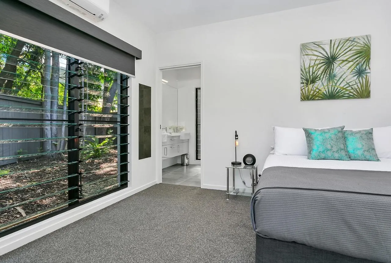 Dom wakacyjny Tiino Villa With Heated Pool Clifton Beach