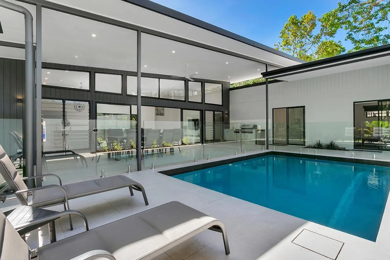 Dom wakacyjny Tiino Villa With Heated Pool Clifton Beach